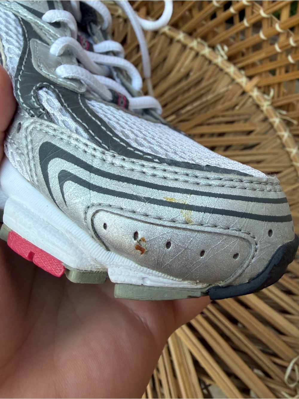 Saucony White, Silver & Pink Women's Running Shoes 9.5 - Picture 10 of 10